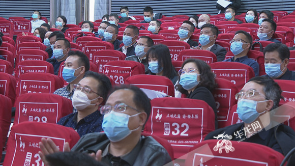 视频|一个个故事就是一盏盏明灯！闪光的下庄精力鼓励着奉节干部群众