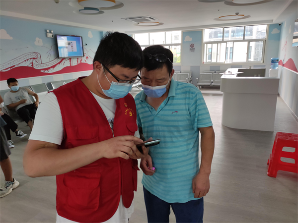 六安市城南镇：吹响芳华集结号 助力新冠疫苗接种