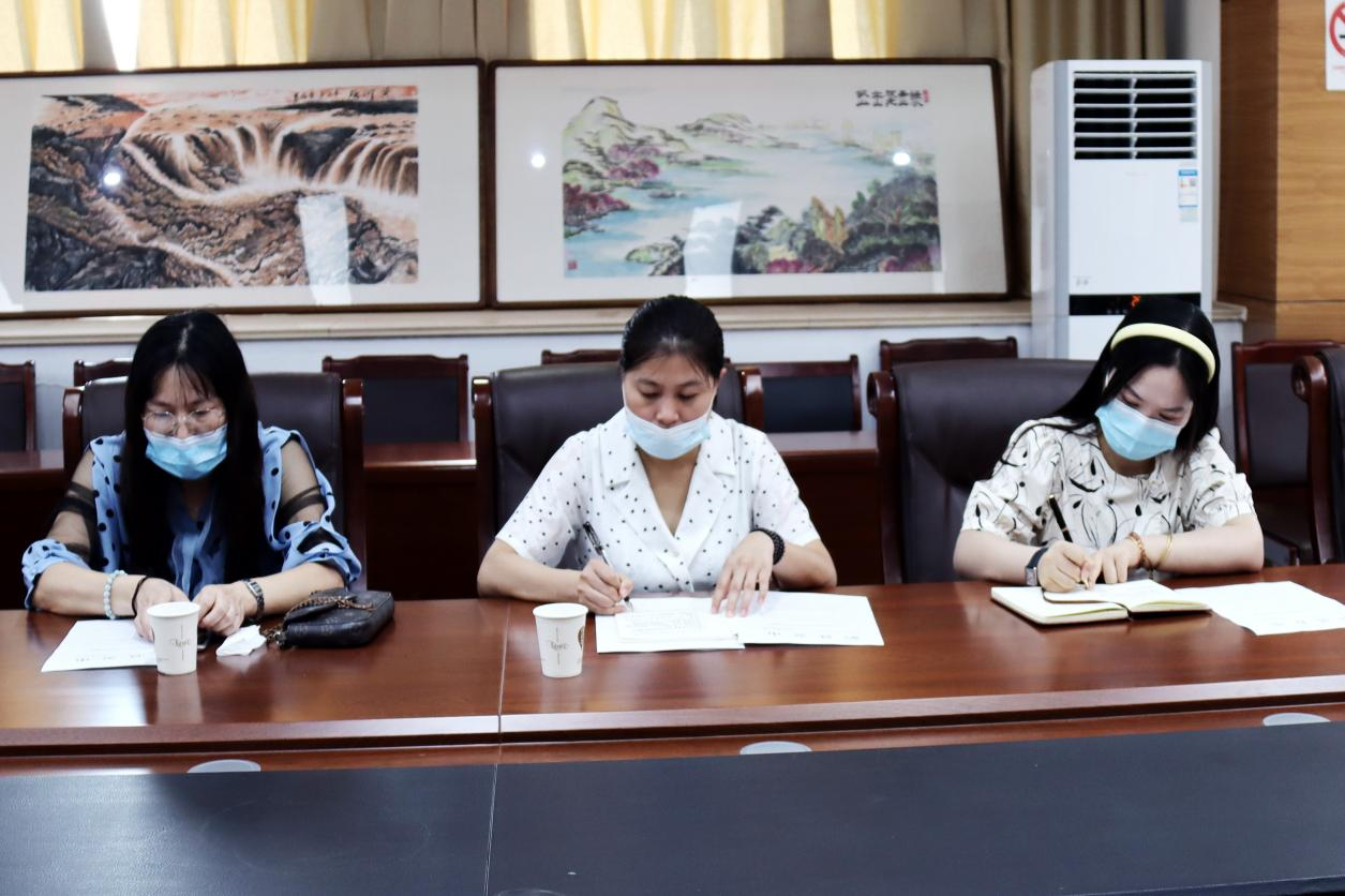 泗县教体局培训主干通讯员推进宣传思想事情