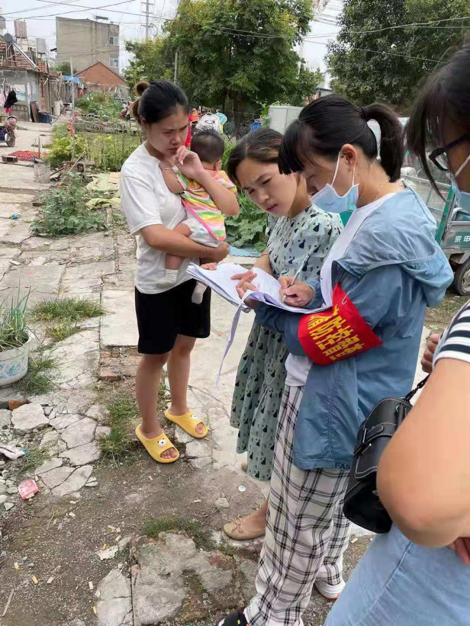 灵璧县教体系统：500余名党员西席入户“访”万家 心系疫情防控显继续