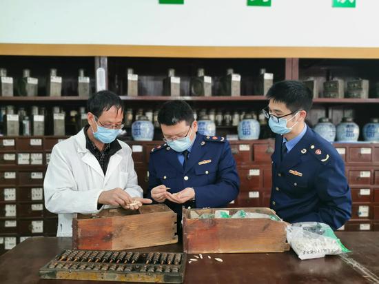 浙江台州：紧盯“三重点” 守牢药品安详底线