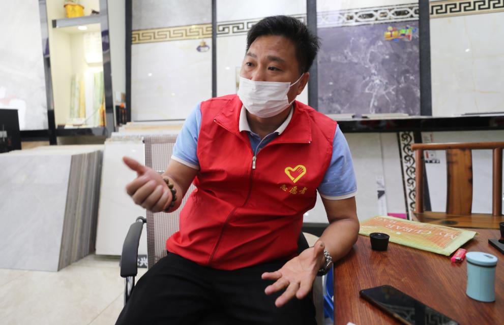 【身边的打动】湛江廉江：上阵“父子兵” 奋勇灭山火