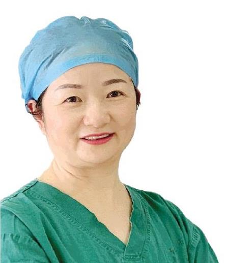 【身边的打动】天使“妈妈”曾文：“战地医院”奋战两月 给了护士们安详感