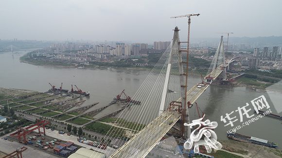 独家 | 世界最大、中心城区最高、凌驾七条铁路 重庆这座桥毕竟有多“难”建