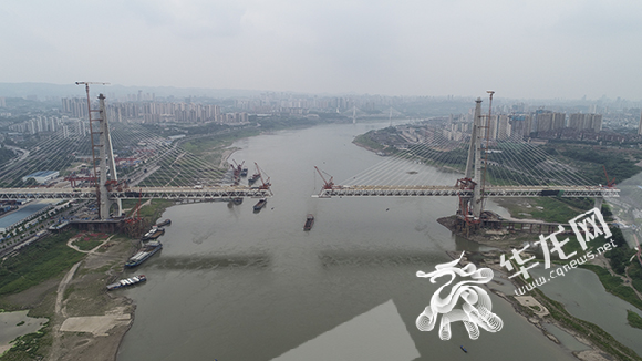 独家 | 世界最大、中心城区最高、凌驾七条铁路 重庆这座桥毕竟有多“难”建