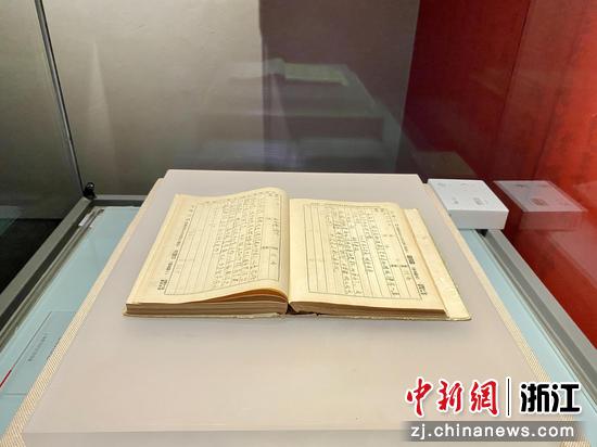 浙江宁波帮博物馆展出十大赤色旅游主题线路