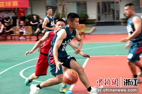 武警浙江总队温州支队举行篮球赛 揭示热血芳华