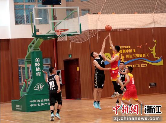 武警浙江总队温州支队举行篮球赛 揭示热血芳华
