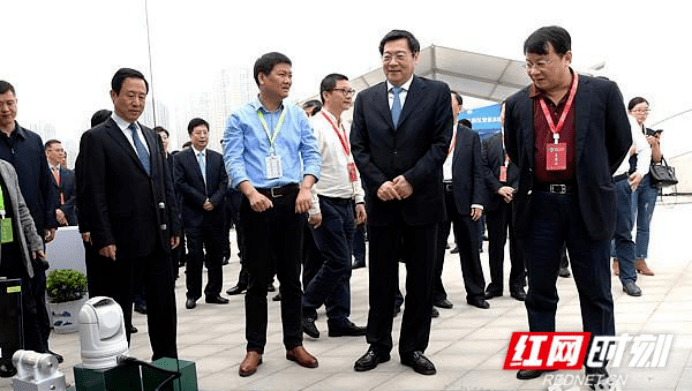 岳麓峰会已七年！当年春天插的柳，迎凤兮凰兮