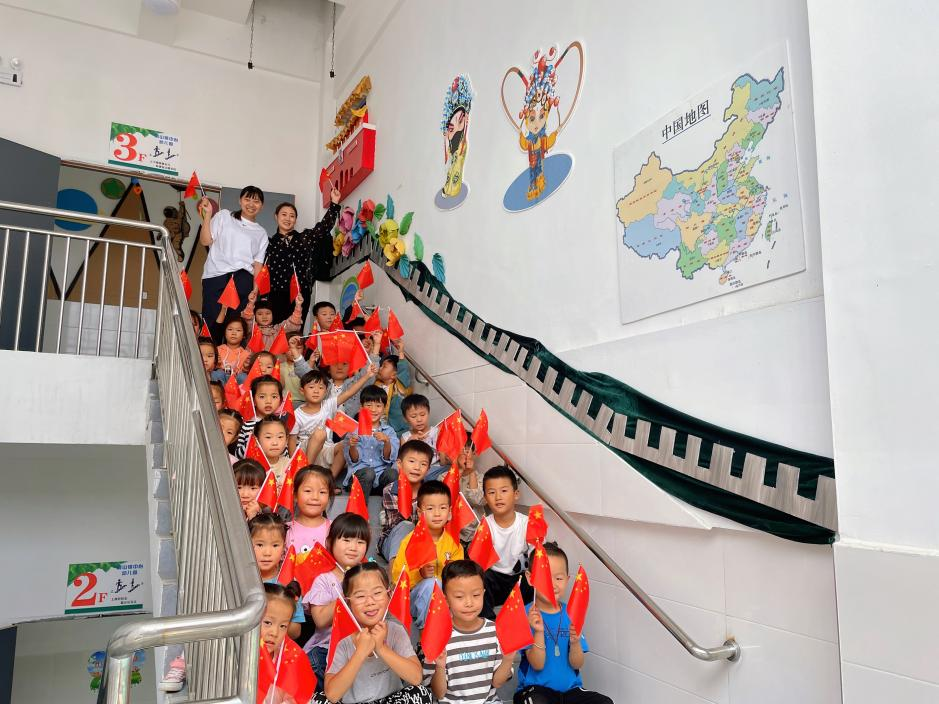 泗县中小学校庆国庆唱响爱国主义主旋律