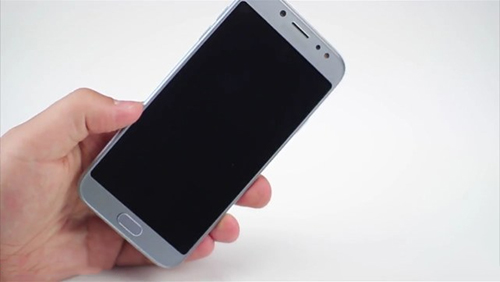 三星J7双摄版曝光 或为三星首款双摄机型