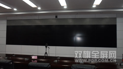 双旗科技为山西某武警支队打造液晶拼接集会会议系统