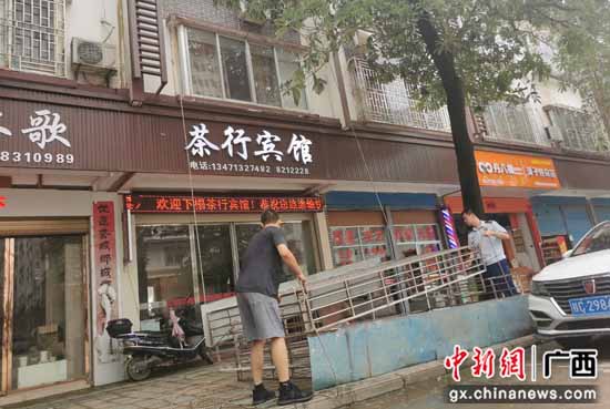 桂林消防开展拆除“防盗窗”消防安全专项整治行动