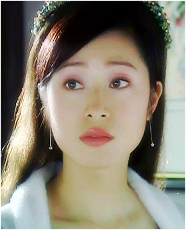 已是54岁的周慧敏，几经波折，终是圆满。