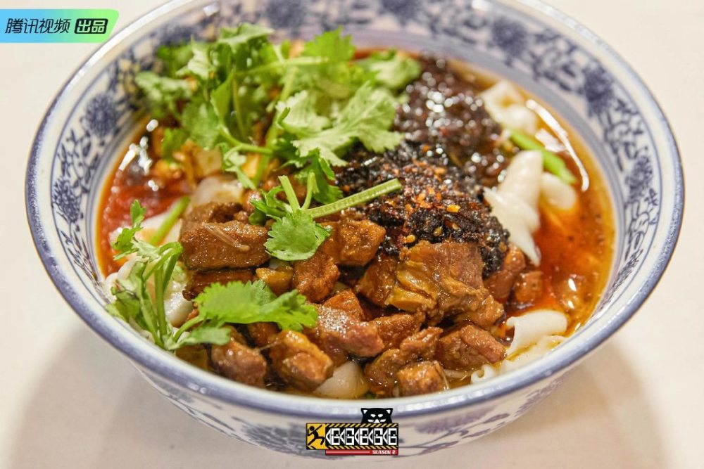 孙俪夸邓超做biangbiang面不难吃“实属难得”，超哥回应直接飘了