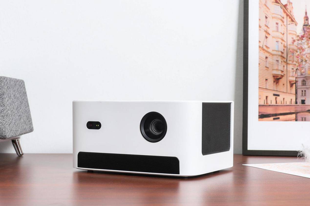 ?使徒行者4谢天华钉荼诗曼加盟！第四季石锤！准备好当贝投影继续高能追剧吧!