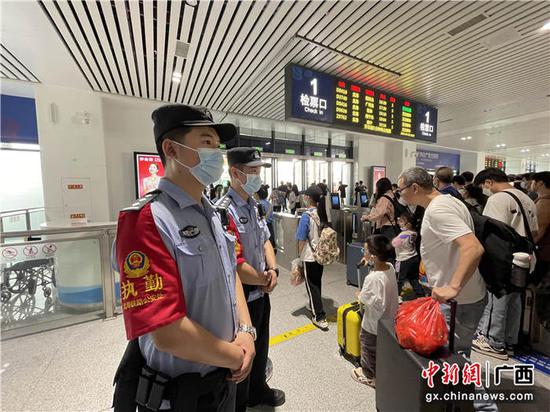 “五一”假期北海铁路公安处四成机关警力支援派出所工作