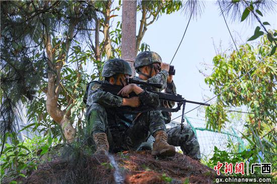 武警广西梧州支队反恐演练砺尖兵
