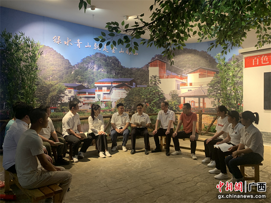 南方电网广西百色田阳供电局供图 百色田阳多家单位开展五四主题团日活动 追寻红色足迹