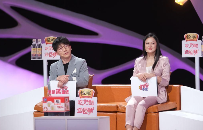 《非诚勿扰》：与其查岗不如提高魅力，吸引会比控制更加有效