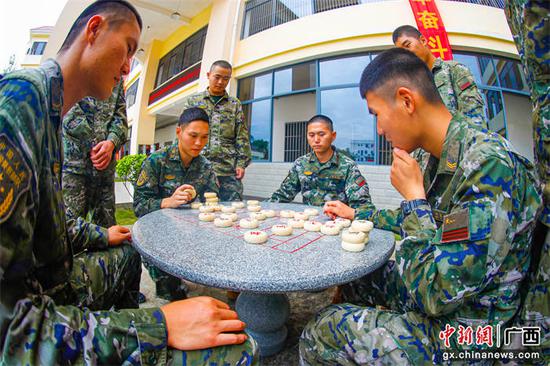 武警崇左支队“五一”假期多彩活动趣味浓