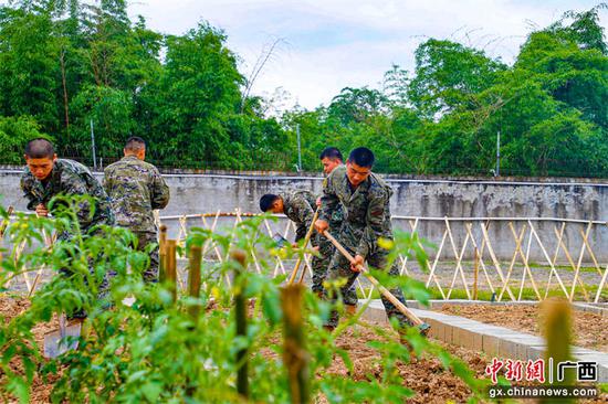 武警崇左支队“五一”假期多彩活动趣味浓