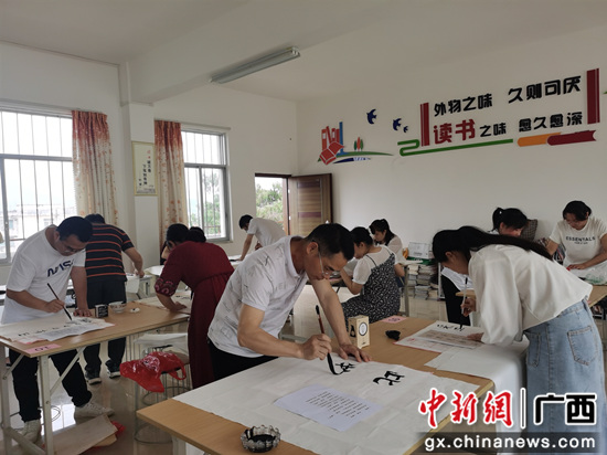 横州市马山镇夯实教学基本功 促进教育高质量发展