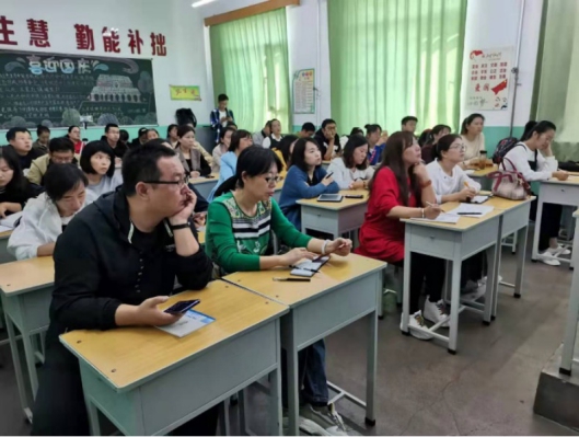 希沃金牌讲师团赴长治市潞城区开展培训