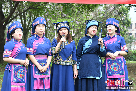 广西罗城：山歌唱响民族团结曲