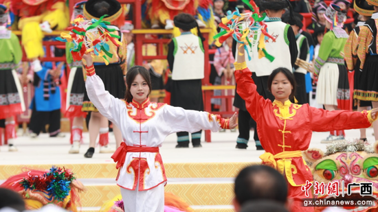 广西百色举办多项活动庆祝“三月三”