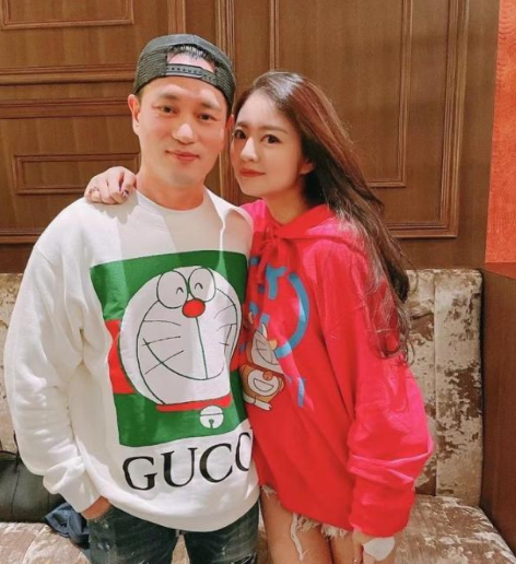 安以轩丈夫坐拥十几个贵宾厅，还有几十亿身家