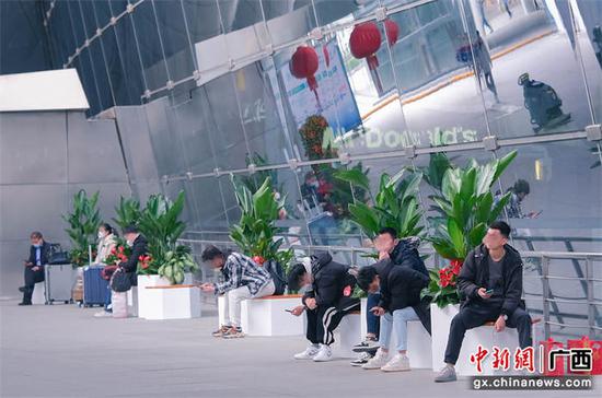 南宁机场多措并举落实“真情服务”