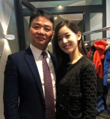 无意走红的3位网红：1人身价百亿，1人进娱乐圈，1人隐退