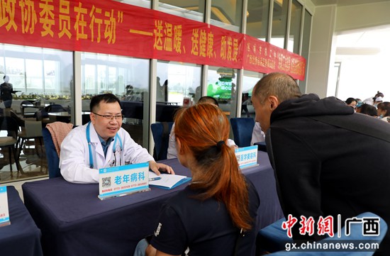 “白衣天使”走进景区“送健康” 助力桂林文旅复苏