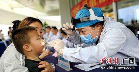 “白衣天使”走进景区“送健康” 助力桂林文旅复苏