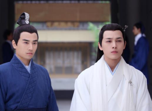 《凤囚凰》开播 洪尧化身才子恋上关晓彤