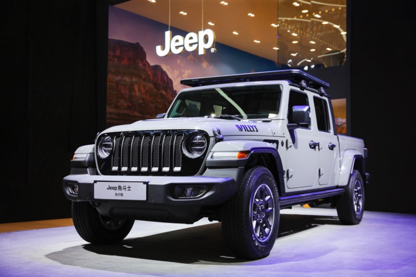 Jeep®角斗士先行版领衔全地形SUV家族亮相
