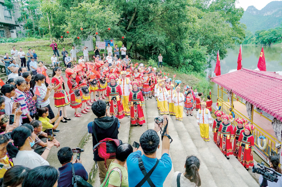 学党史谋幸福 唱山歌颂党恩——南宁市党史学习教育大型主题采访活动走进宾阳县