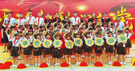 南宁：童心向党庆百年 红色基因代代传