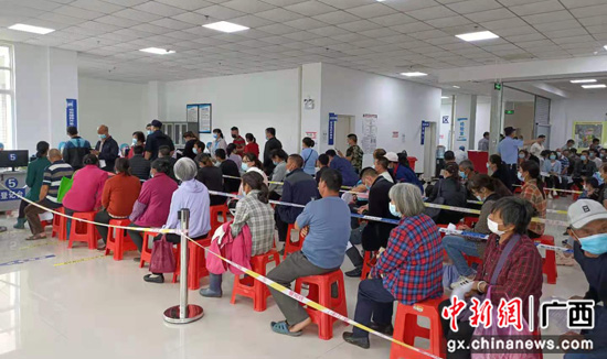 南溪山医院为群众接种新冠疫苗突破3万人次