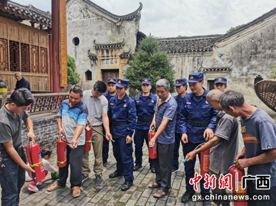 广西消防重温光辉党史 助力乡村振兴