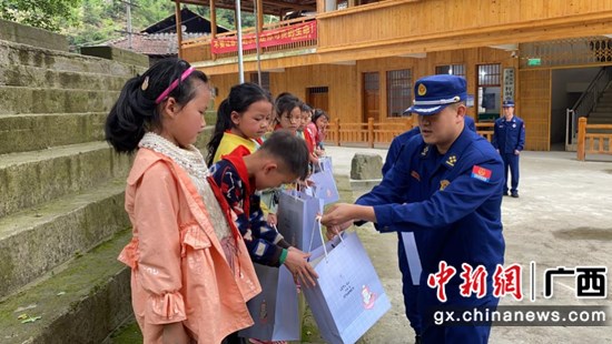 广西消防重温光辉党史 助力乡村振兴