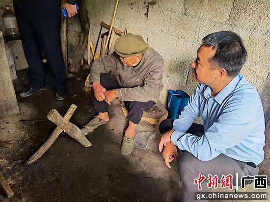 宾阳县碗窑村第一书记刘文辉：不忘初心 永葆本色