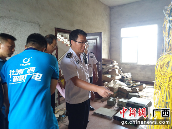 横县开展农村私人“小片网”专项整治工作