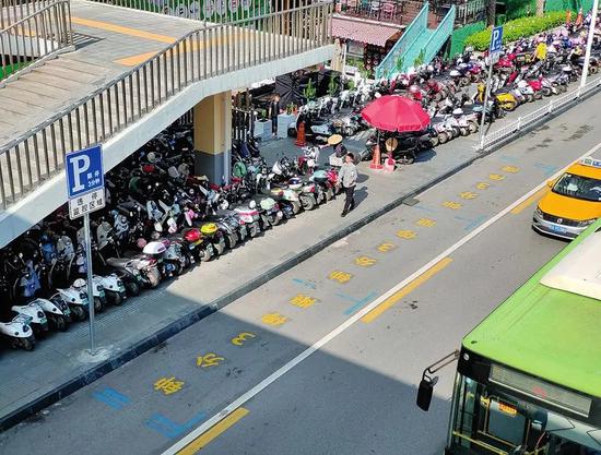 短时停车更方便！南宁试行“3分钟限时免费停车泊位”