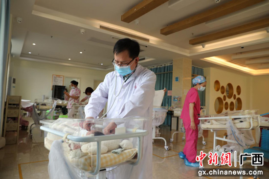 党建融合办实事 联合守护母婴健康