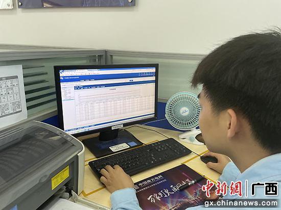 崇左凭祥供电局“学史力行”为疫情防控保电护航