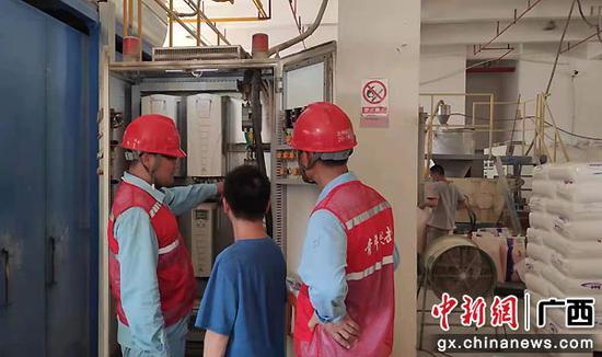 崇左龙州供电公司“学党史，践初心”主动排查企业安全用电