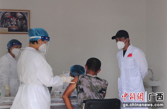 “春苗行动”在继续 海外同胞倍感振奋