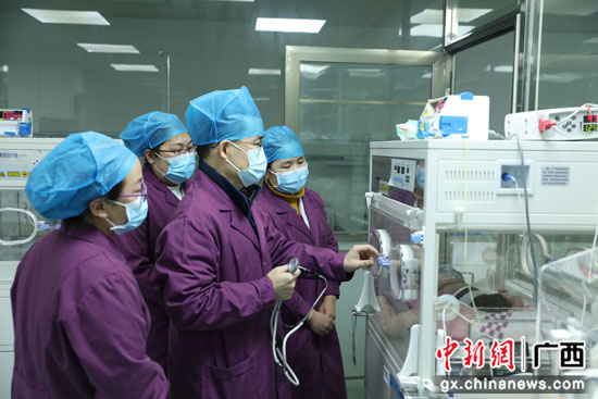 桂林：专科联盟进县城 专家义诊惠民心